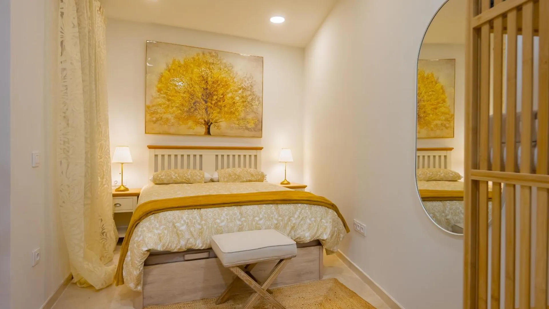 Fantastico 2H+1B Plaza Del Museo Apartment Seville