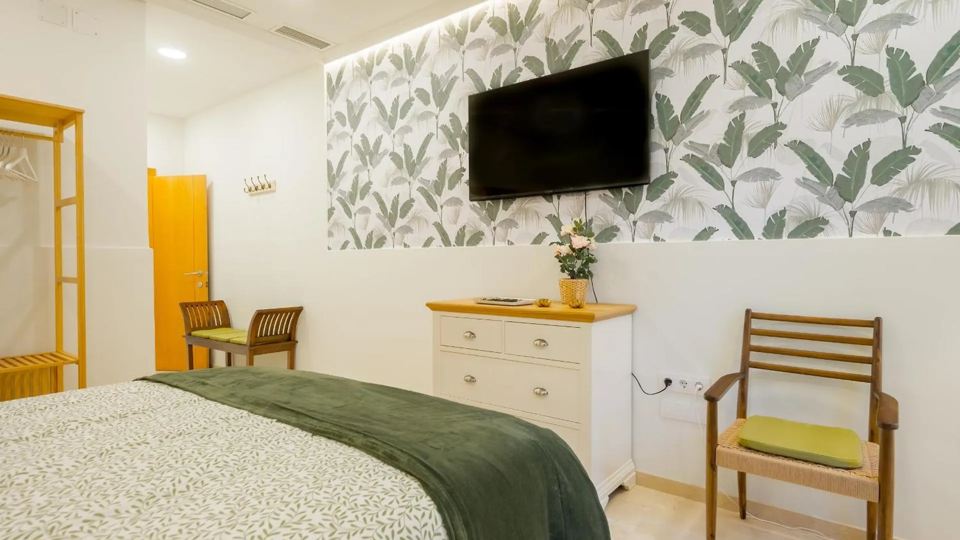 Fantastico 2H+1B Plaza Del Museo Apartment Seville 0*,  Spain
