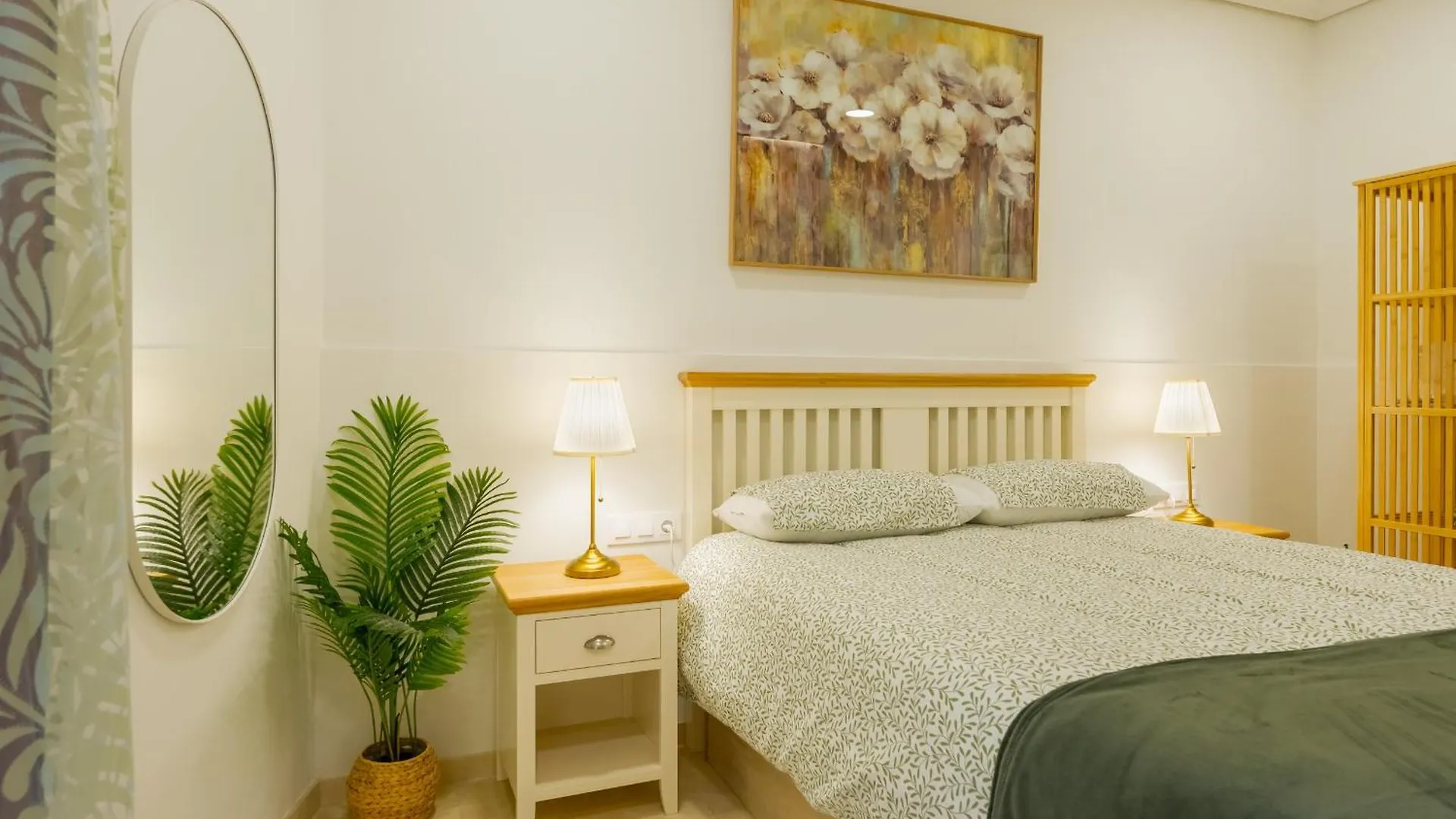 Fantastico 2H+1B Plaza Del Museo Apartment Seville
